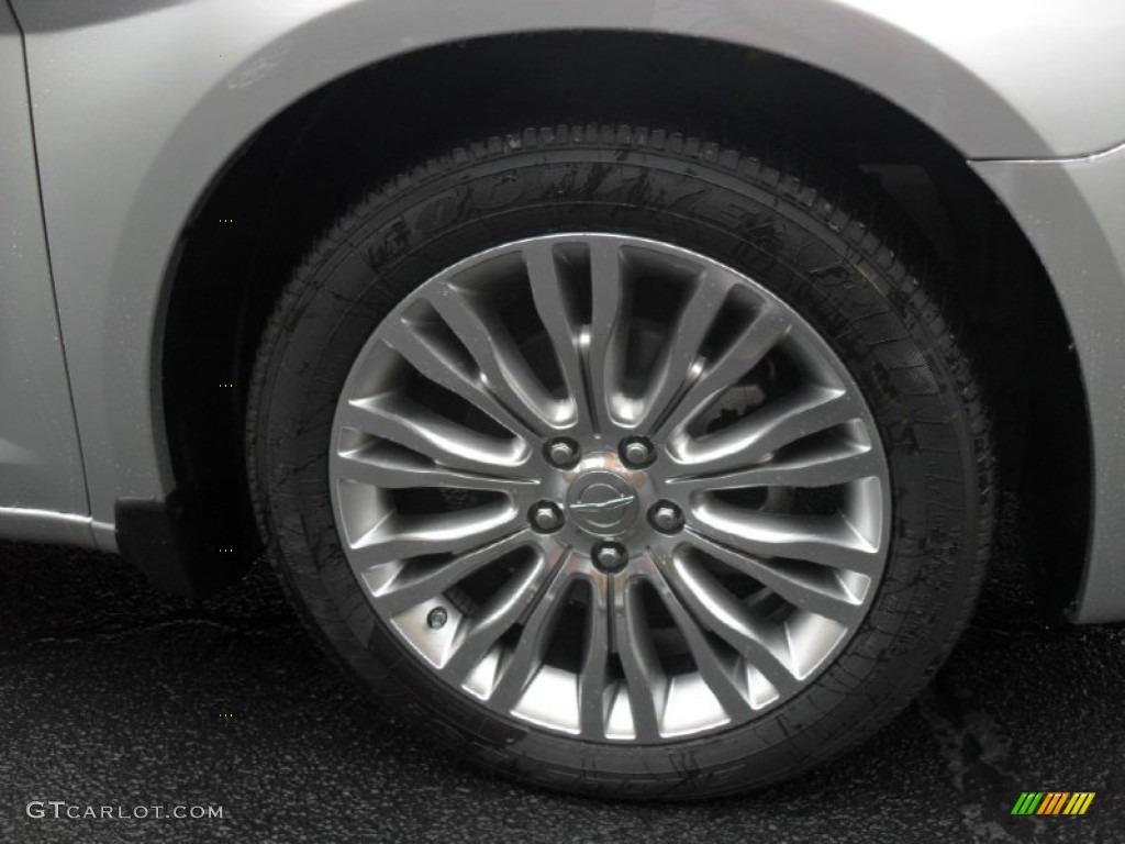 2012 Chrysler 200 Limited Sedan Wheel Photo #56385313