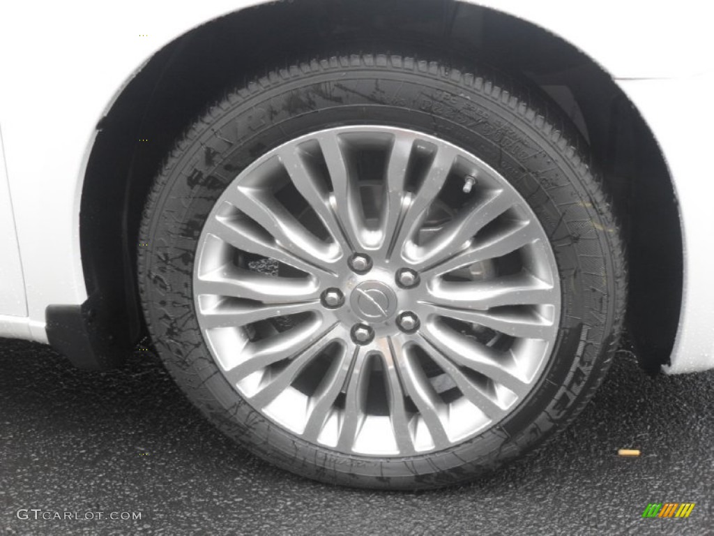 2012 Chrysler 200 Limited Sedan Wheel Photo #56385541