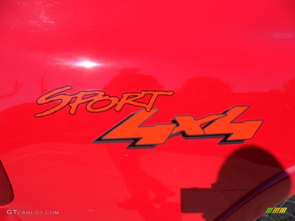 2000 Ford F150 XLT Extended Cab 4x4 Marks and Logos Photo #56386874