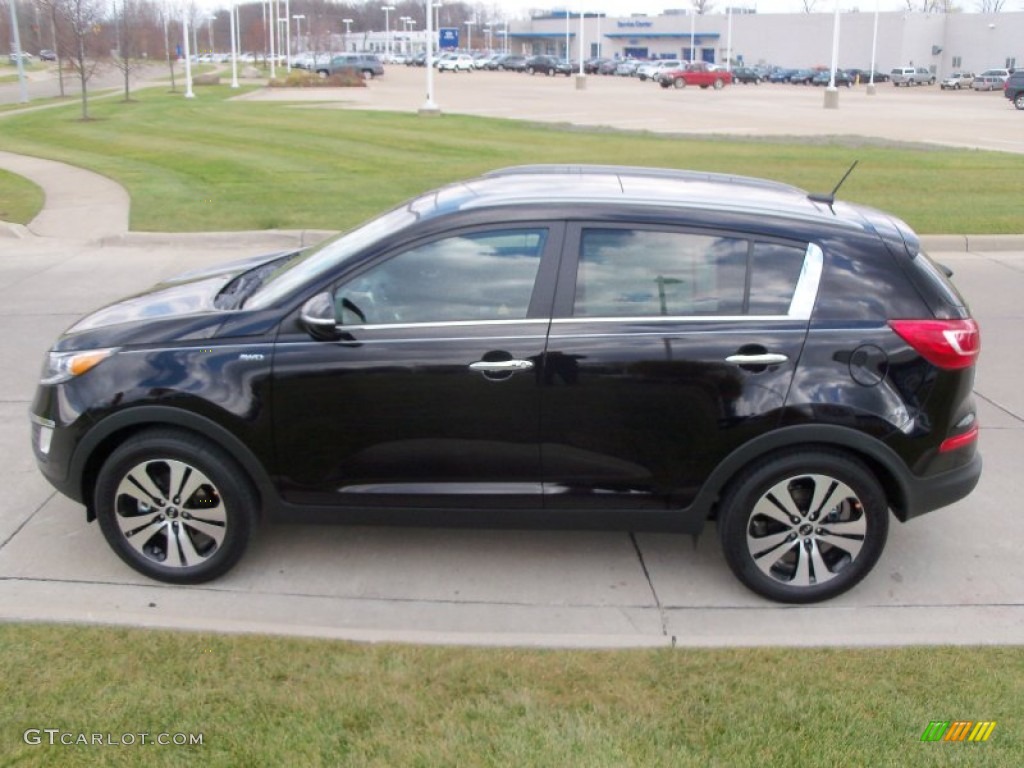 Kia Sportage 2010 черный