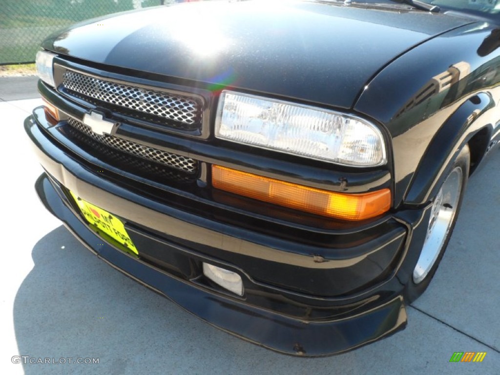 2003 S10 Xtreme Extended Cab - Black Onyx / Graphite photo #10
