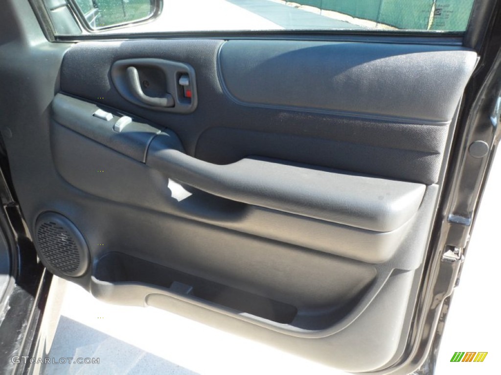 2003 Chevrolet S10 Xtreme Extended Cab Door Panel Photos