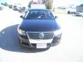 Deep Black - Passat Lux Sedan Photo No. 2