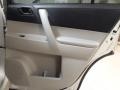 Classic Silver Metallic - Highlander 4WD Photo No. 15