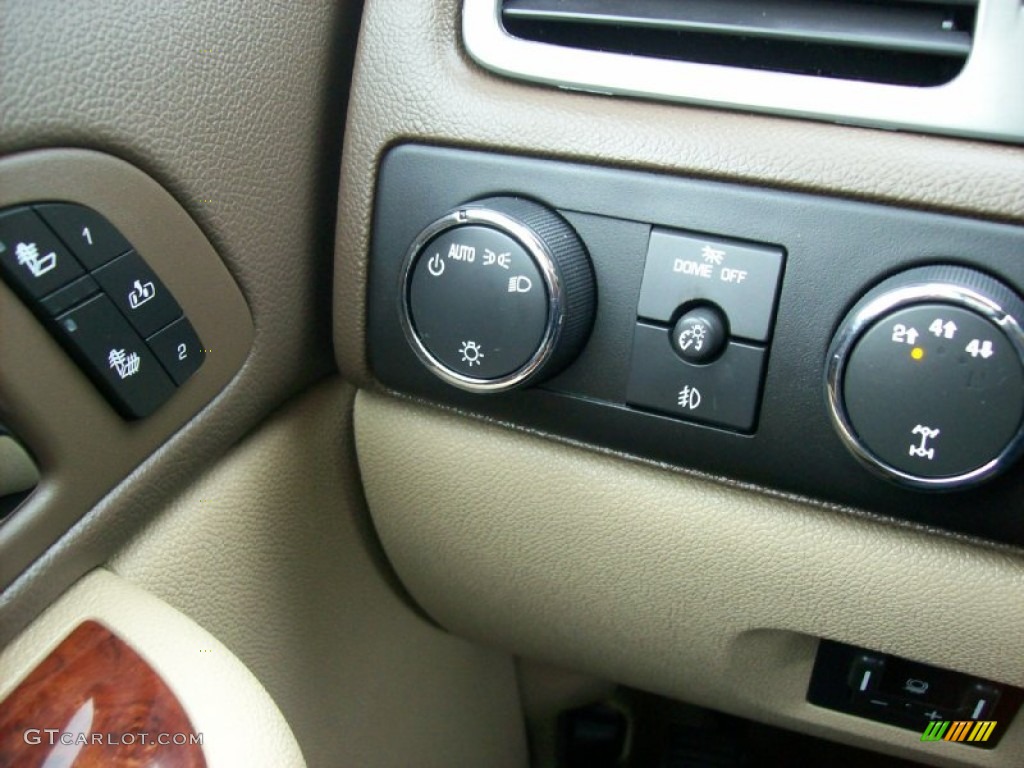 2009 GMC Sierra 3500HD SLT Crew Cab 4x4 Dually Controls Photo #56395597