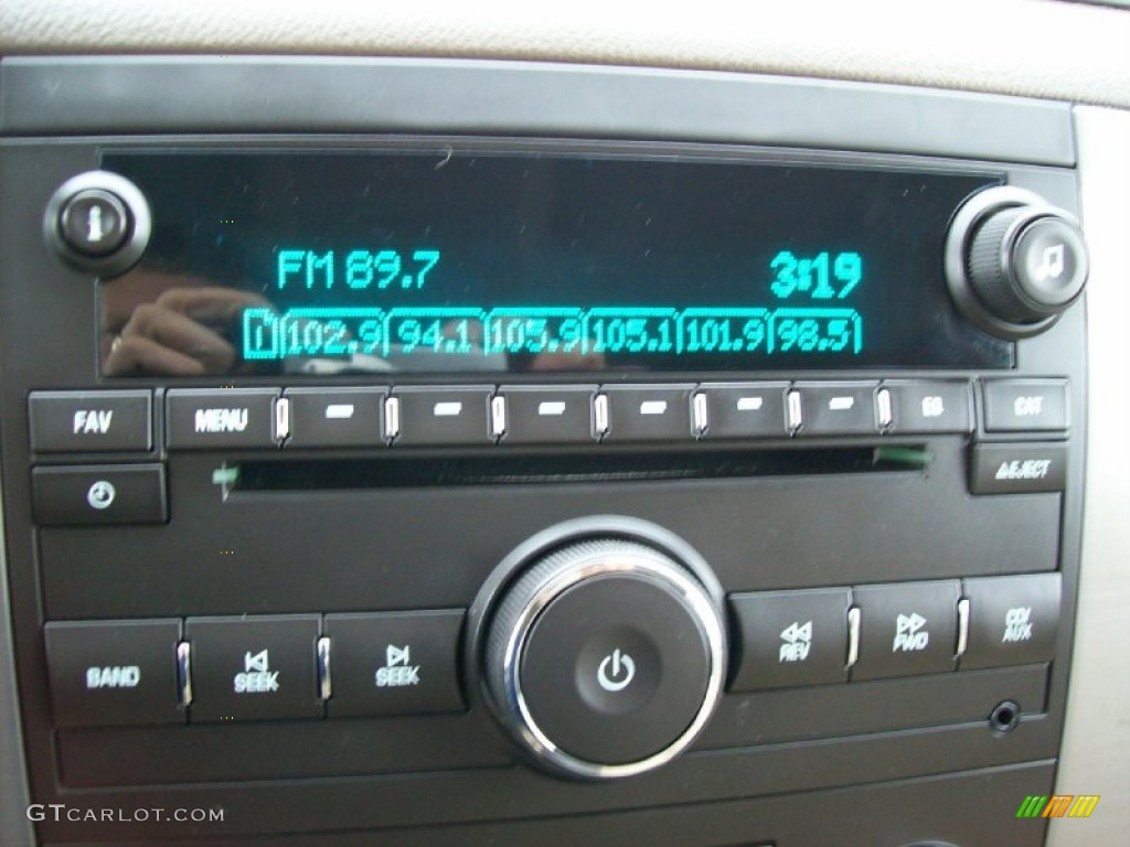 2009 GMC Sierra 3500HD SLT Crew Cab 4x4 Dually Audio System Photo #56395627