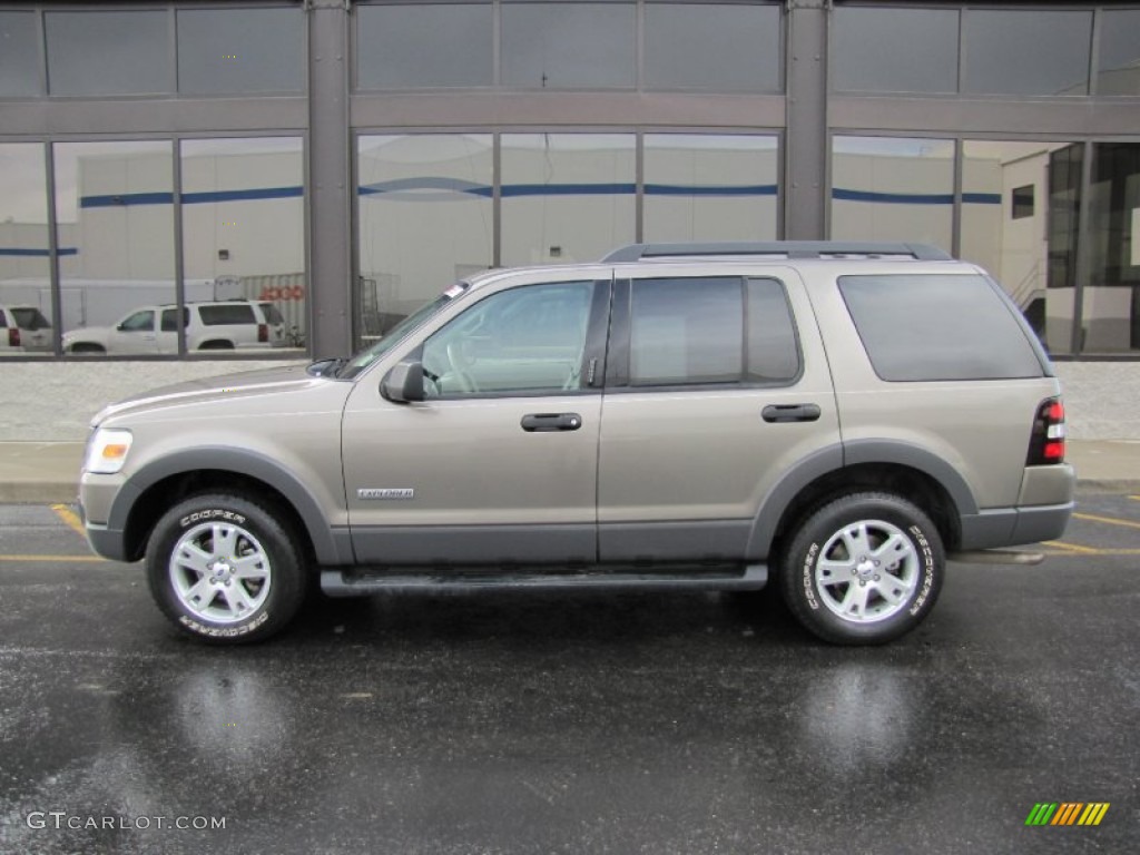 2006 Explorer XLT 4x4 - Mineral Grey Metallic / Stone photo #2