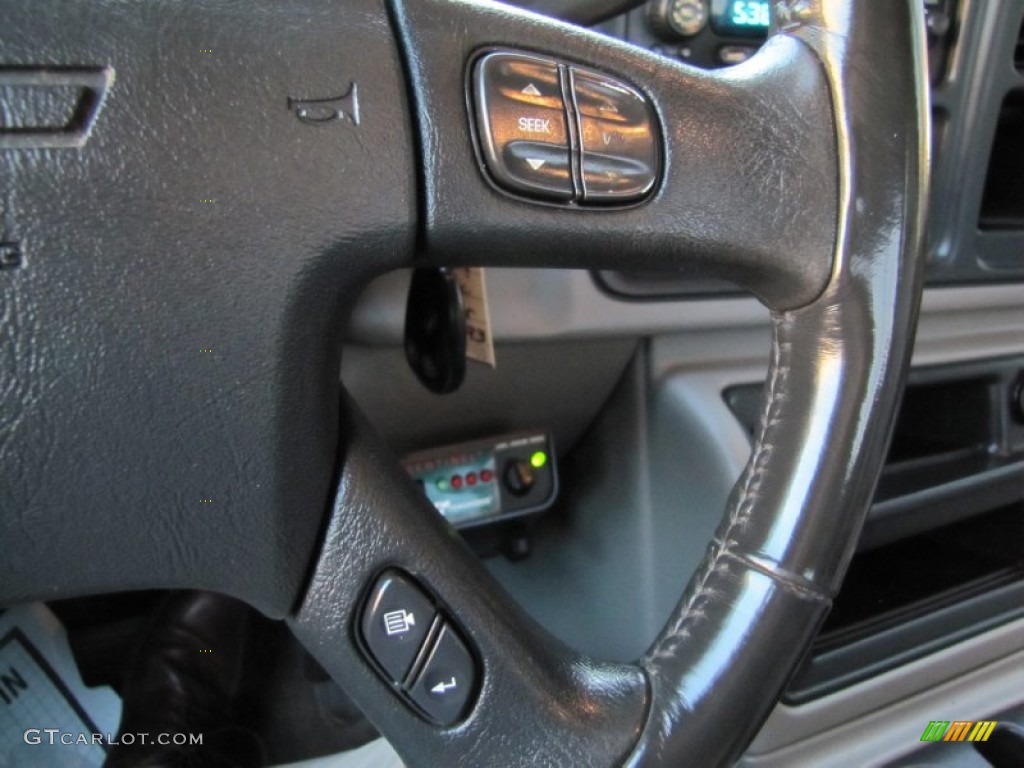 2004 Silverado 3500HD LT Crew Cab 4x4 - Silver Birch Metallic / Tan photo #8
