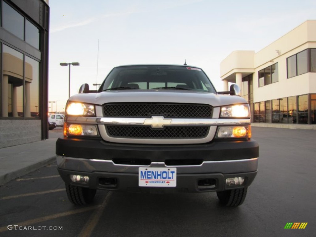 2004 Silverado 3500HD LT Crew Cab 4x4 - Silver Birch Metallic / Tan photo #30