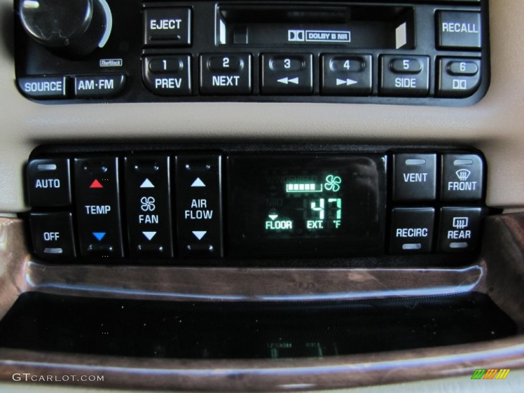 2005 Buick Park Avenue Standard Park Avenue Model Controls Photo #56396683