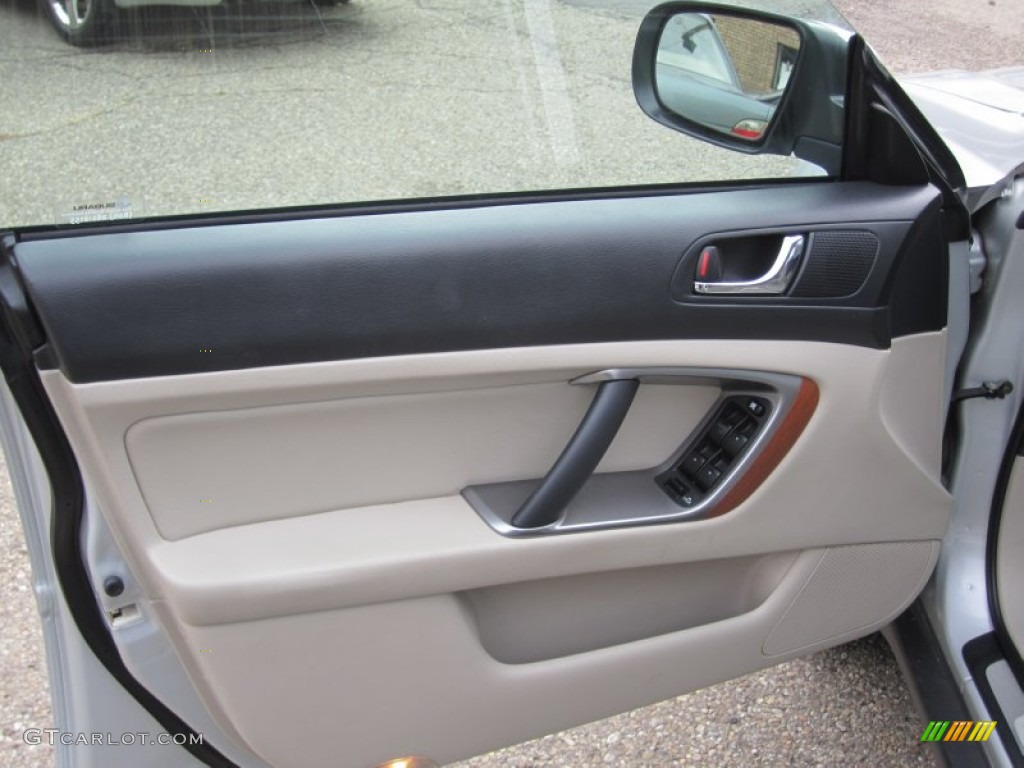 2005 Subaru Outback 3.0 R Sedan Door Panel Photos