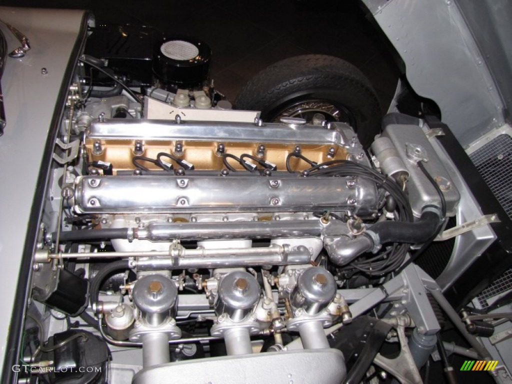 1962 Jaguar E-Type XKE 3.8 Roadster 3.8 Liter DOHC 12-Valve XK Inline 6 Cylinder Engine Photo #56397148