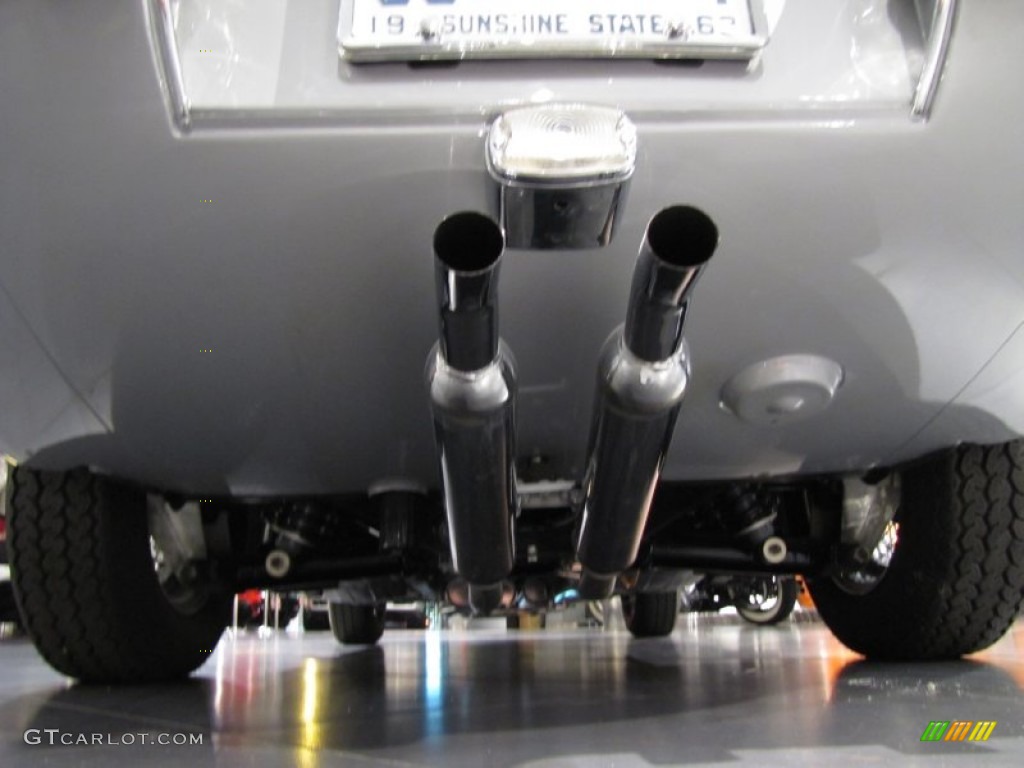 1962 Jaguar E-Type XKE 3.8 Roadster Undercarriage Photo #56397154
