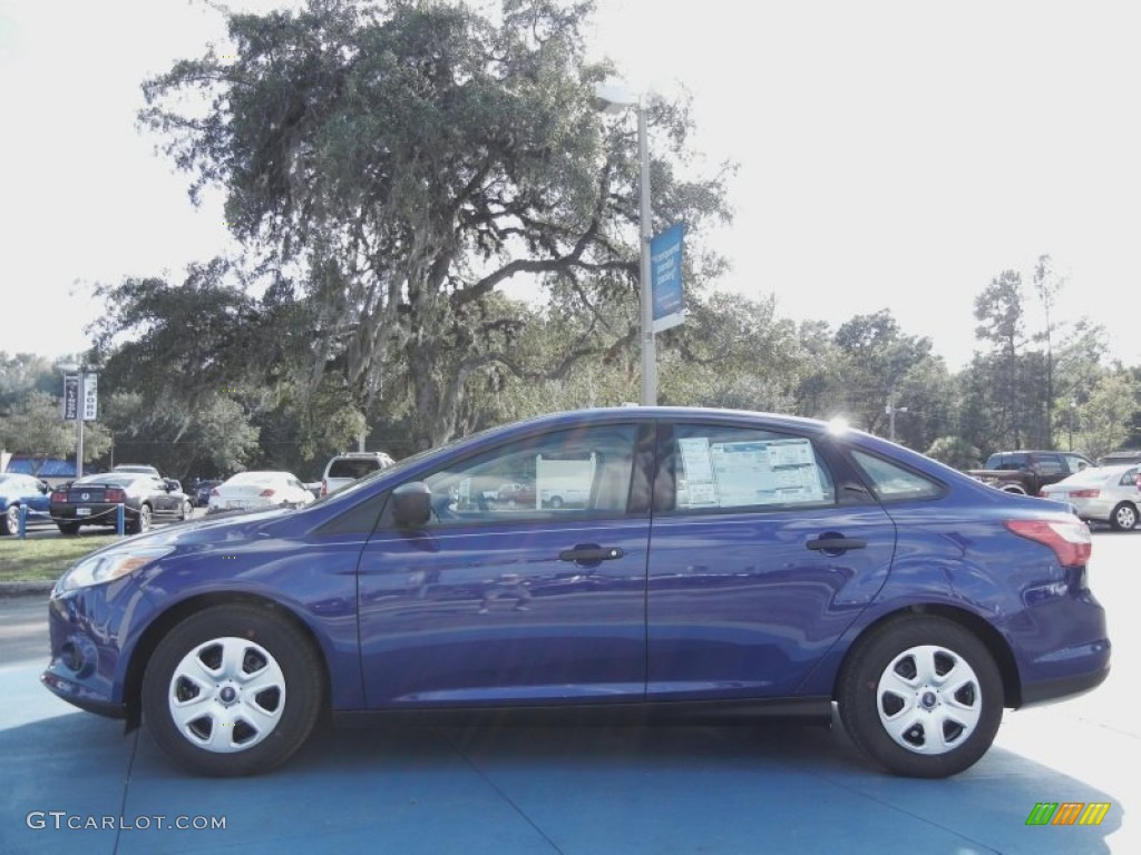 2012 Focus S Sedan - Sonic Blue Metallic / Charcoal Black photo #2