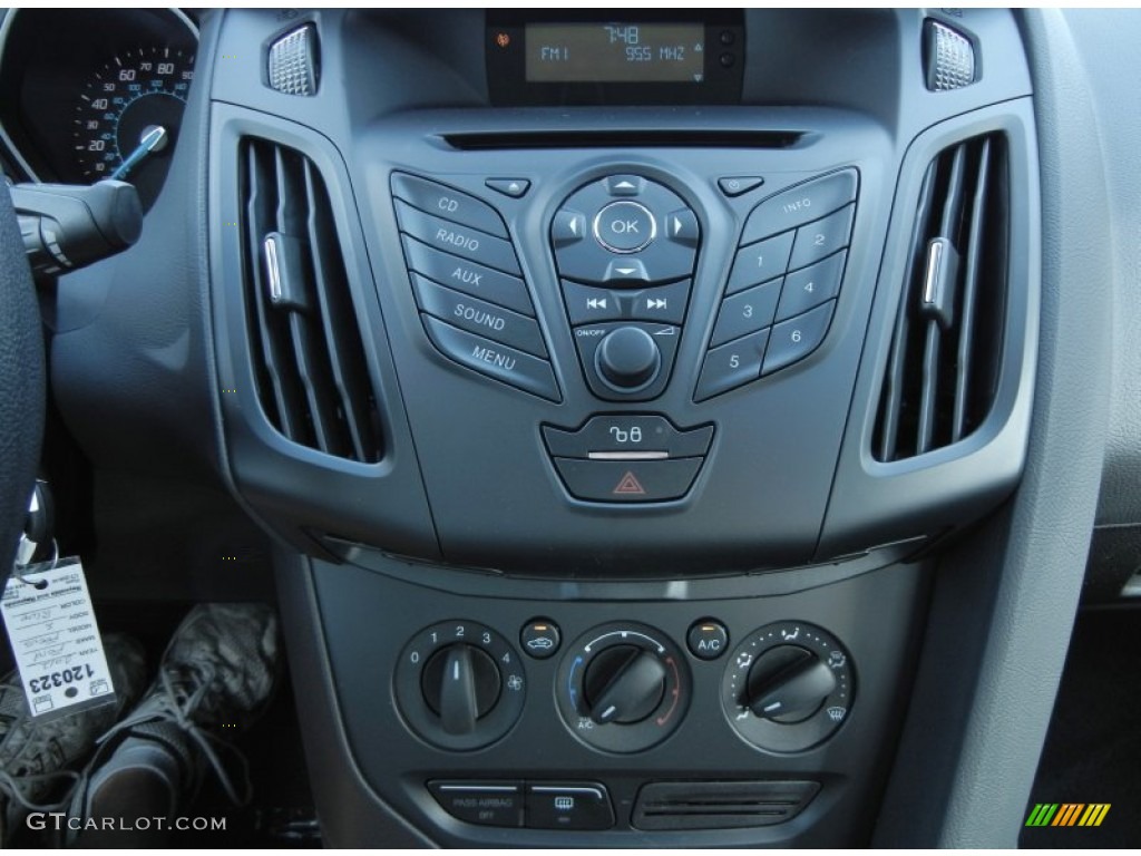 2012 Focus S Sedan - Sonic Blue Metallic / Charcoal Black photo #9