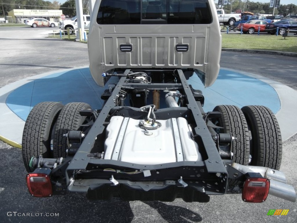 2012 F350 Super Duty Lariat Crew Cab 4x4 Chassis - Pale Adobe Metallic / Adobe photo #4