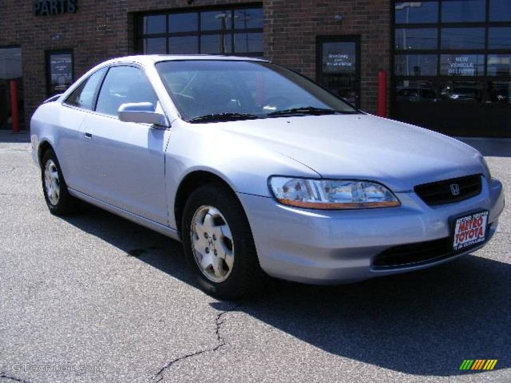 Regent Silver Pearl Honda Accord