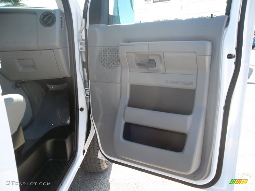 2011 E Series Van E350 XLT Extended Passenger - Oxford White / Medium Flint photo #19