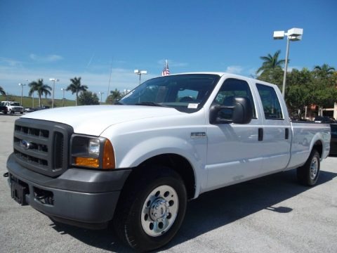 2005 Ford F250 Super Duty XL Crew Cab Data, Info and Specs