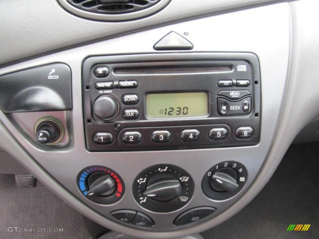 2001 Focus ZX3 Coupe - Twilight Blue Metallic / Medium Graphite Grey photo #12