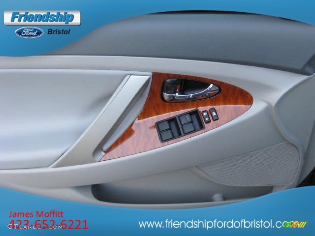 2009 Camry XLE - Magnetic Gray Metallic / Ash photo #15