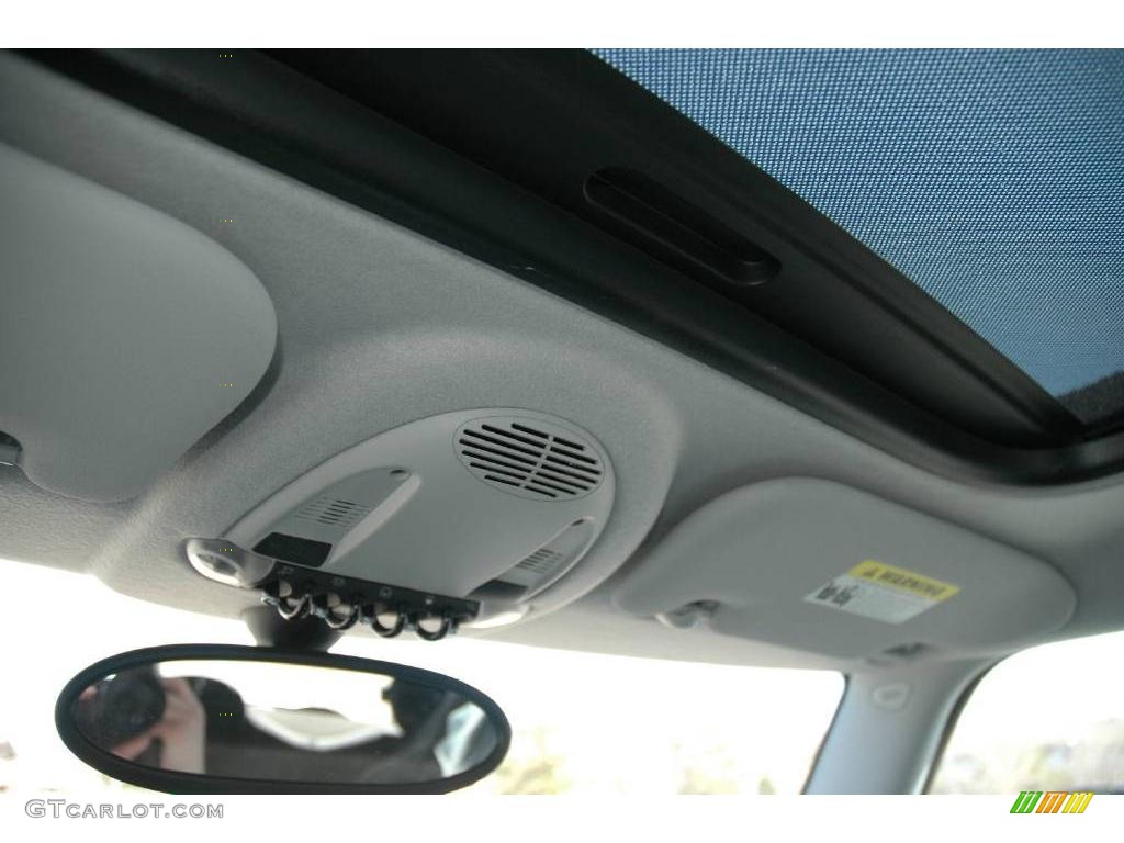 2009 Cooper Hardtop - British Racing Green Metallic / Checkered Carbon Black/Black photo #16