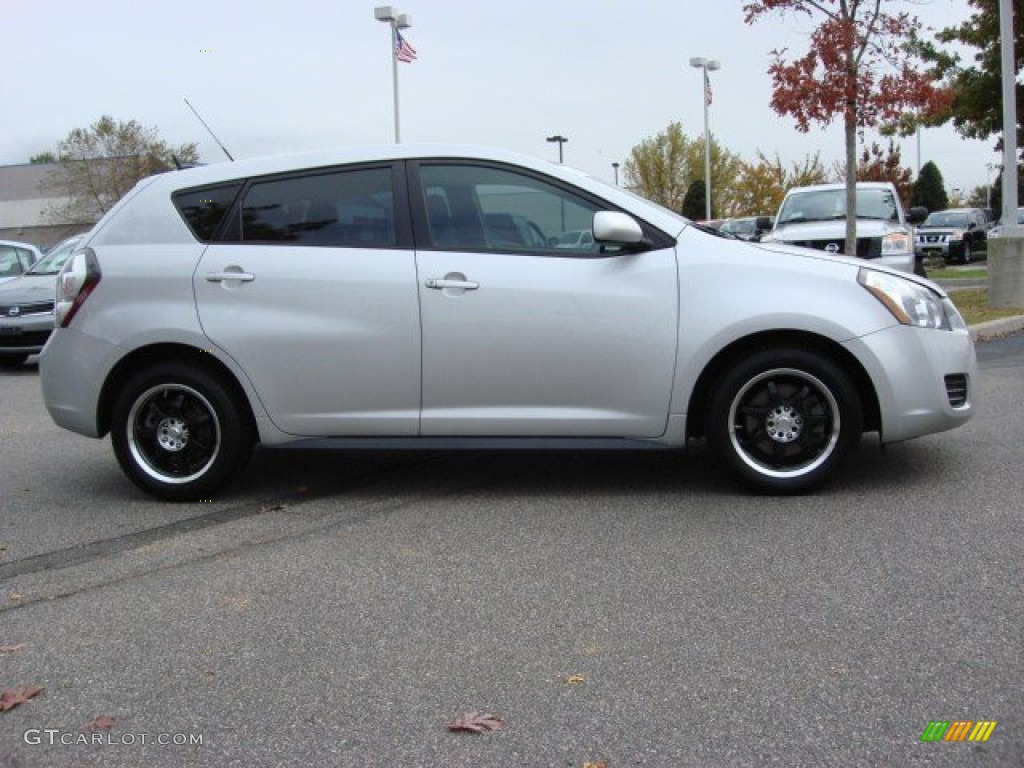 Liquid Platinum Metallic 2010 Pontiac Vibe 2.4L Exterior Photo #56411854