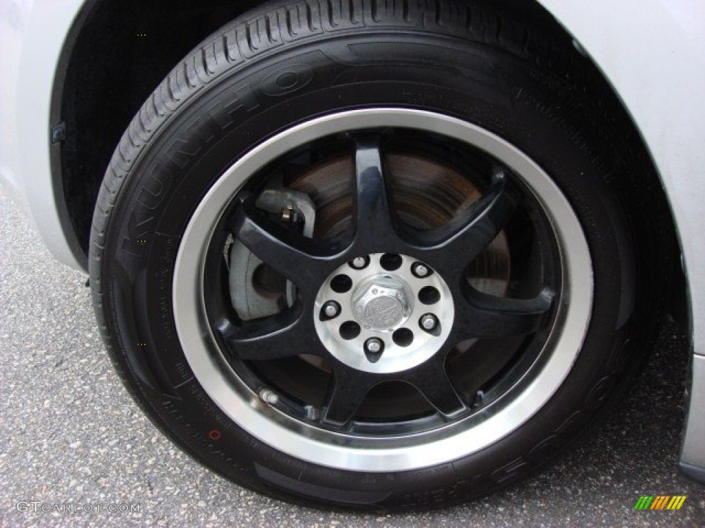 2010 Pontiac Vibe 2.4L Custom Wheels Photos