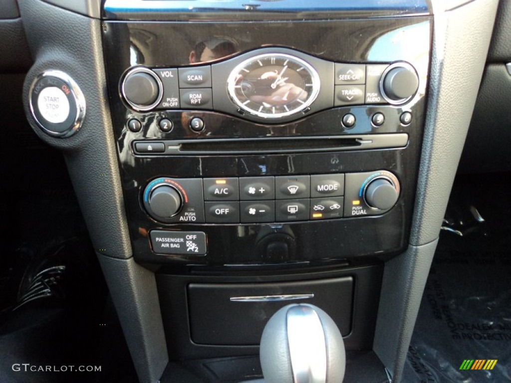 2011 Infiniti FX 35 AWD Controls Photo #56413969