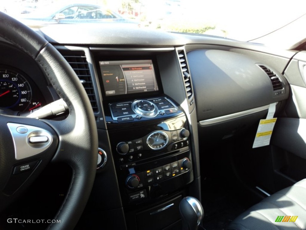 2011 Infiniti FX 35 AWD Controls Photo #56413981