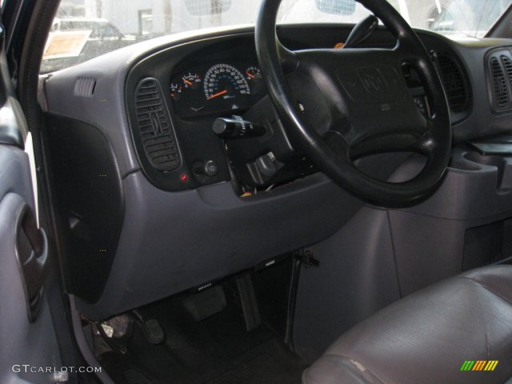 1999 Ram Van 3500 Passenger - Dark Spruce Metallic / Mist Gray photo #9