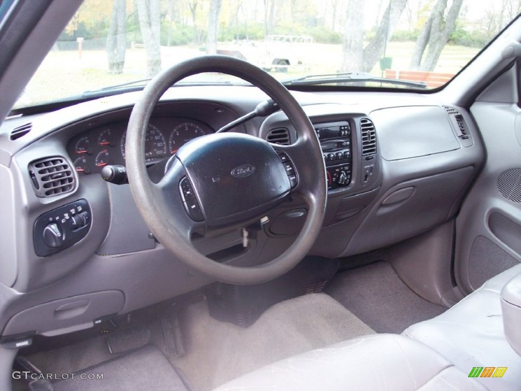 1997 Ford F250 Lariat Extended Cab 4x4 Medium Graphite Dashboard Photo #56420146