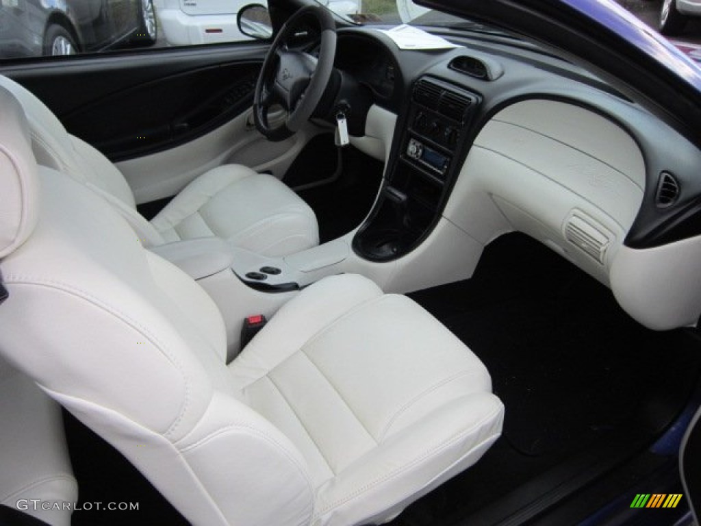 White Interior 1995 Ford Mustang GT Convertible Photo #56420245
