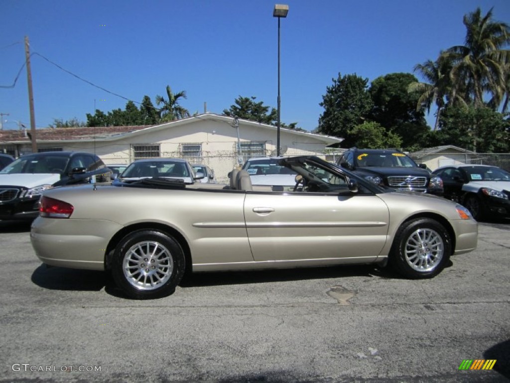 2005 Sebring Touring Convertible - Linen Gold Metallic / Light Taupe photo #2