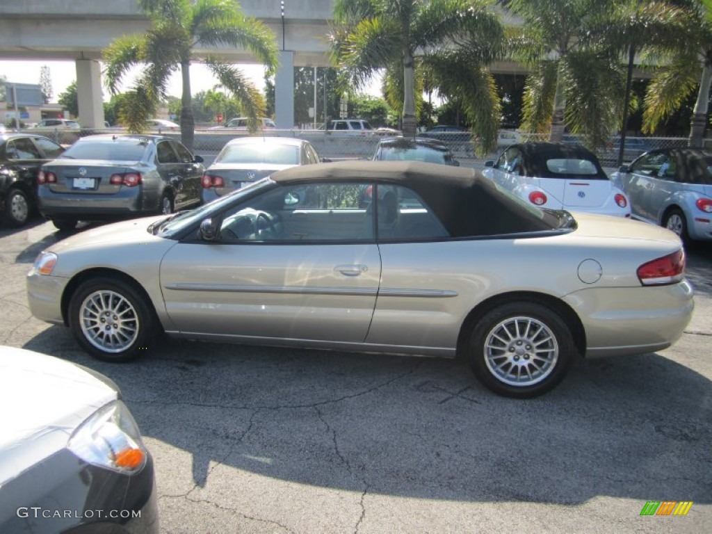 2005 Sebring Touring Convertible - Linen Gold Metallic / Light Taupe photo #6