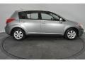 Magnetic Gray - Versa 1.8 SL Hatchback Photo No. 6