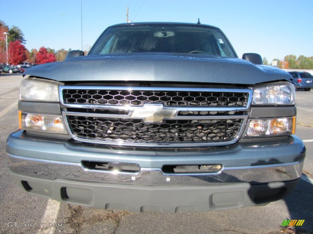 2006 Silverado 1500 LT Crew Cab 4x4 - Blue Granite Metallic / Dark Charcoal photo #2