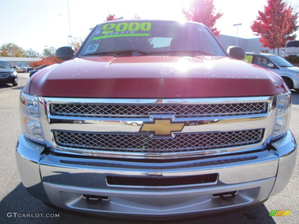 2012 Silverado 1500 LS Crew Cab 4x4 - Victory Red / Dark Titanium photo #2