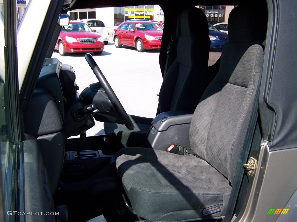 2004 Wrangler X 4x4 - Light Khaki Metallic / Dark Slate Gray photo #9