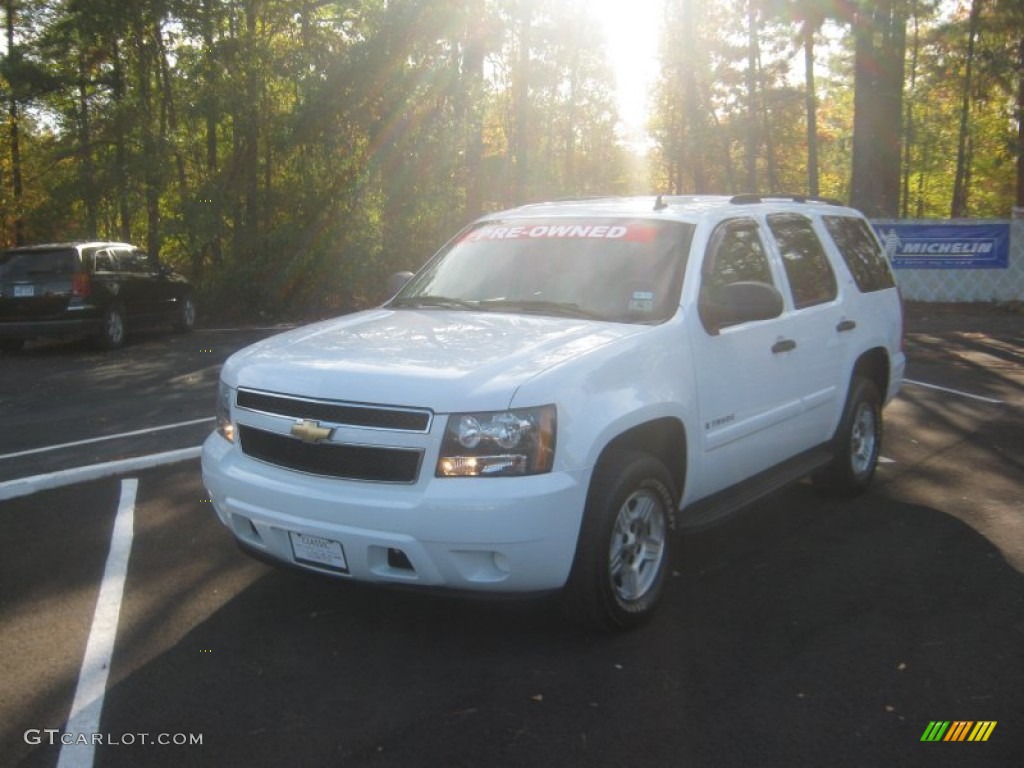 2007 Tahoe LS - Summit White / Light Cashmere/Ebony photo #1