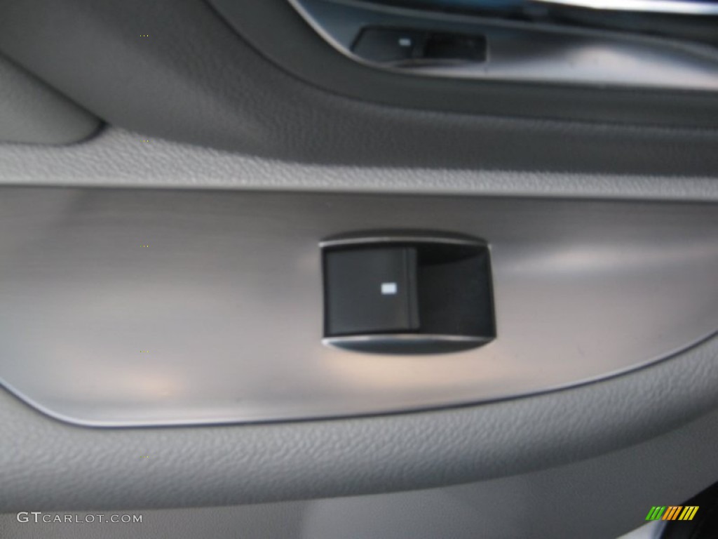 2007 Tahoe LS - Summit White / Light Cashmere/Ebony photo #19