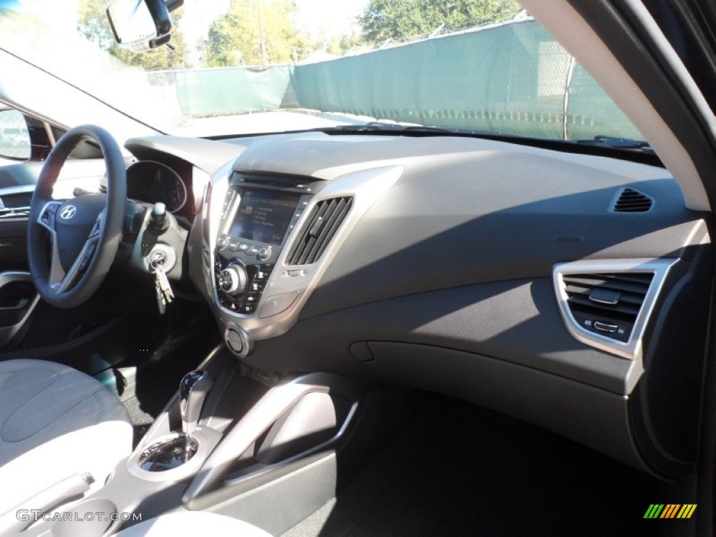 2012 Veloster  - Ultra Black / Gray photo #17