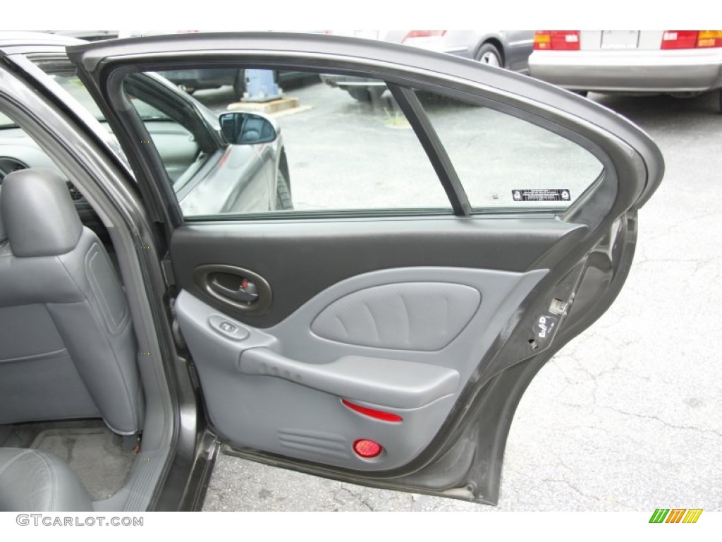 2002 Pontiac Bonneville SLE Dark Pewter Door Panel Photo #56436919