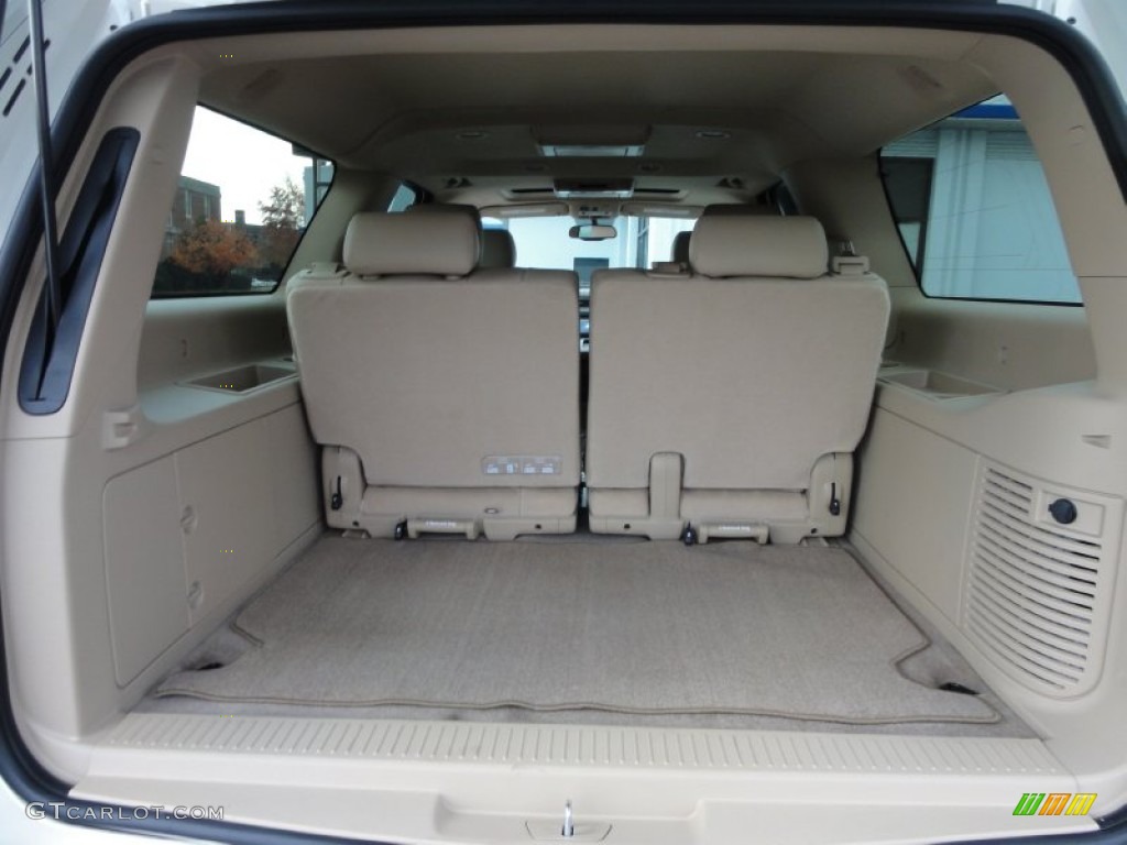 2012 Chevrolet Suburban LTZ 4x4 Trunk Photo #56437894
