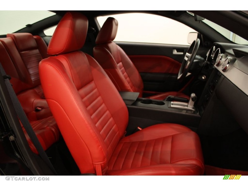 2005 Mustang V6 Deluxe Coupe - Black / Red Leather photo #14