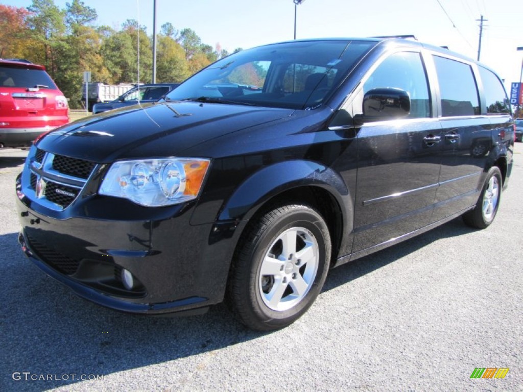 2011 Grand Caravan Crew - Brilliant Black Crystal Pearl / Black/Light Graystone photo #3