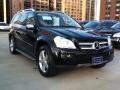Obsidian Black Metallic - GL 450 4Matic Photo No. 3
