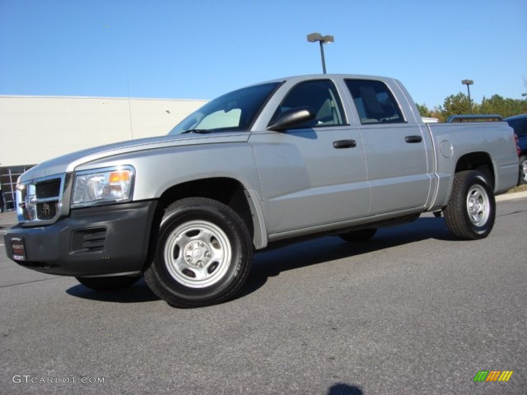 Bright Silver Metallic 2009 Dodge Dakota ST Crew Cab Exterior Photo #56446772