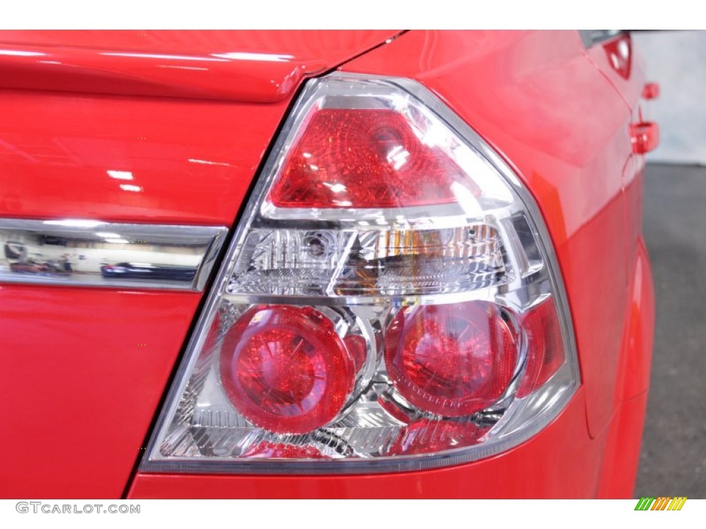 2010 Aveo LT Sedan - Victory Red / Charcoal photo #11