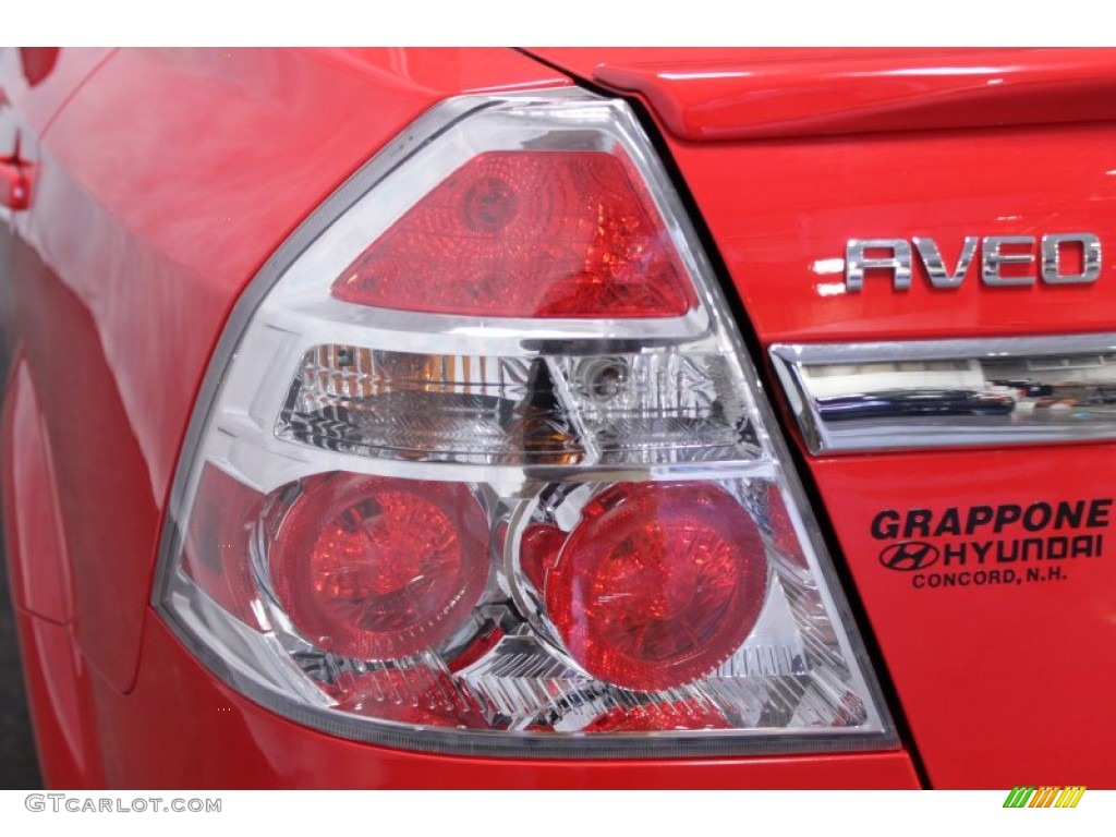 2010 Aveo LT Sedan - Victory Red / Charcoal photo #12